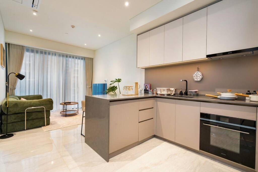 Opera 1br The Metropole D2 River View Apartment *